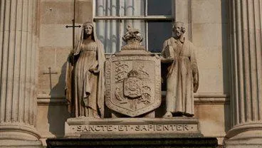 Associate of King's College London (AKC)