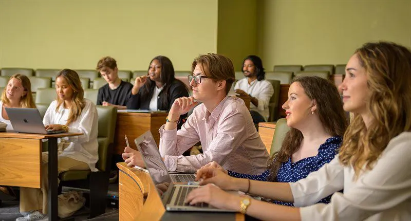kings-students-aug-day-3-2022-444-1-cropped-800x449